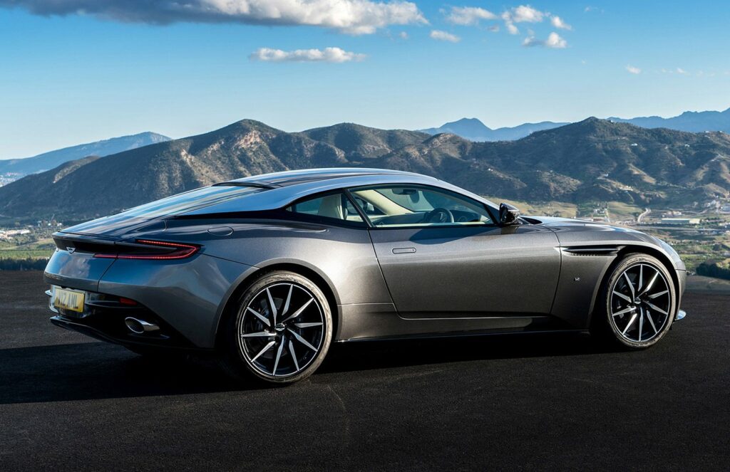 Aston Martin DB11